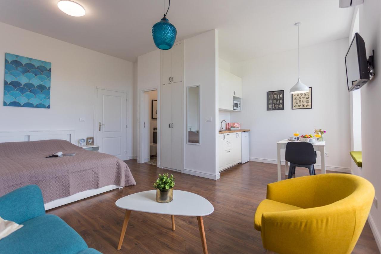 Bu2 Pula Studio Apartment Exterior foto