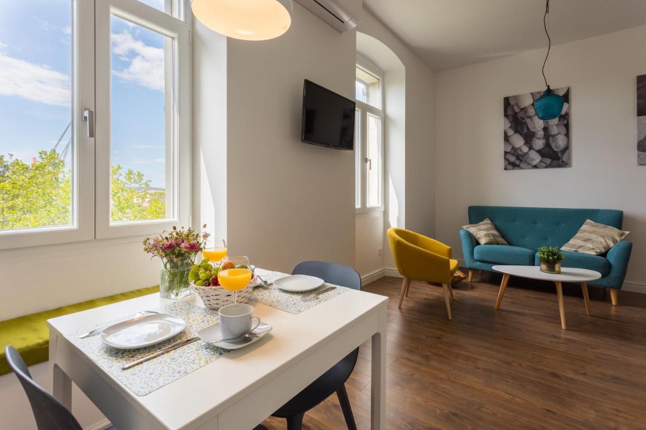 Bu2 Pula Studio Apartment Exterior foto