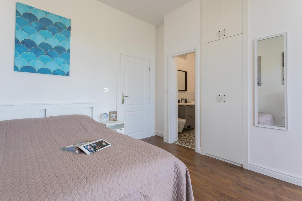 Bu2 Pula Studio Apartment Exterior foto